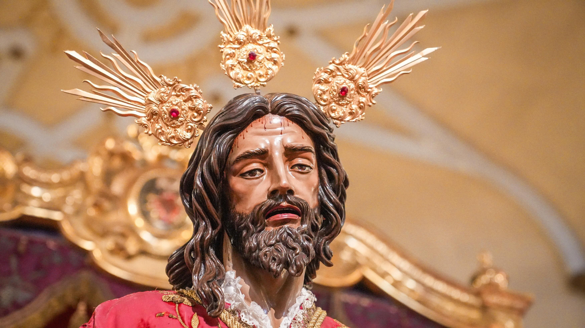 Los besapiés de Jesús Rescatado y del Cristo del Remedio de Ánimas, y el besamanos de Jesús, Divino Salvador, en su Prendimiento, en imágenes