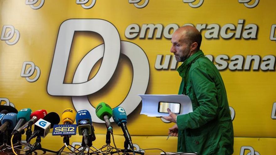 El alcalde de Ourense acusa a los concejales de su partido de querer forzar su dimisión tras denunciarlo a la Fiscalía