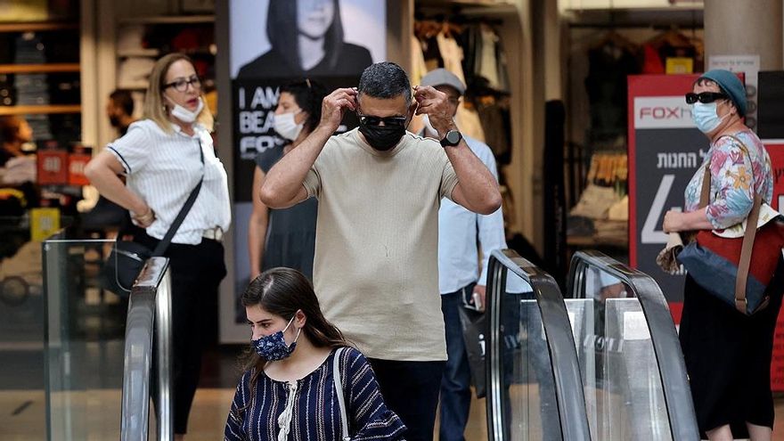 "Todavía no es momento de discutir la retirada del barbijo", dijo Fernán Quirós