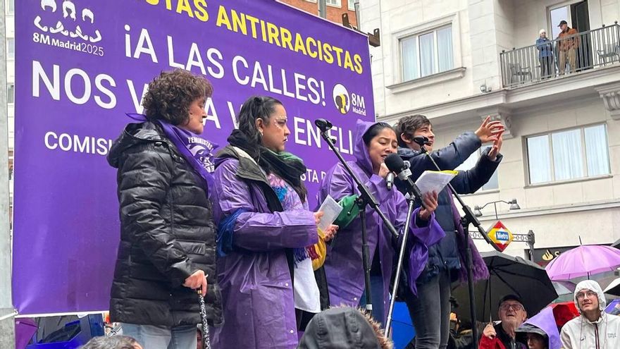 Lectura del manifiesto de la manifestación convocada por la Comisión 8M en Madrid
