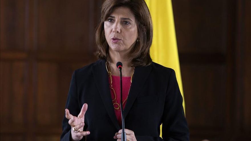 Cancillería confirma la detención en China de una modelo y futbolista colombiana