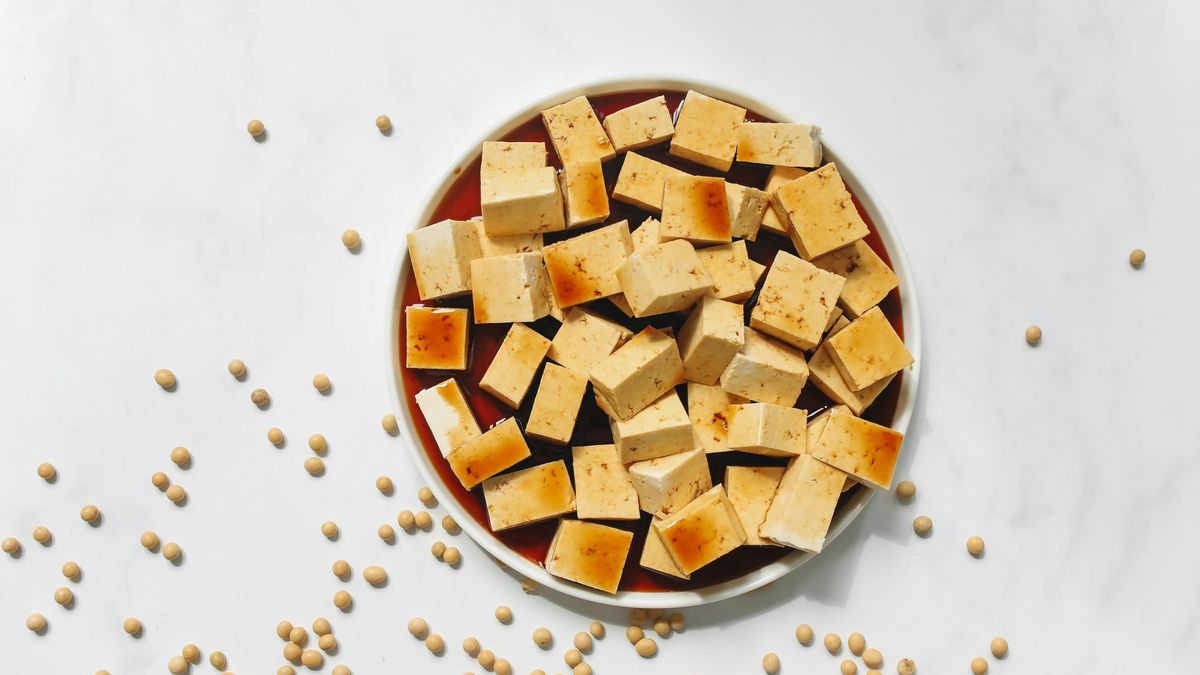 El tofu es una proteína vegetal muy versátil procedente de la soja