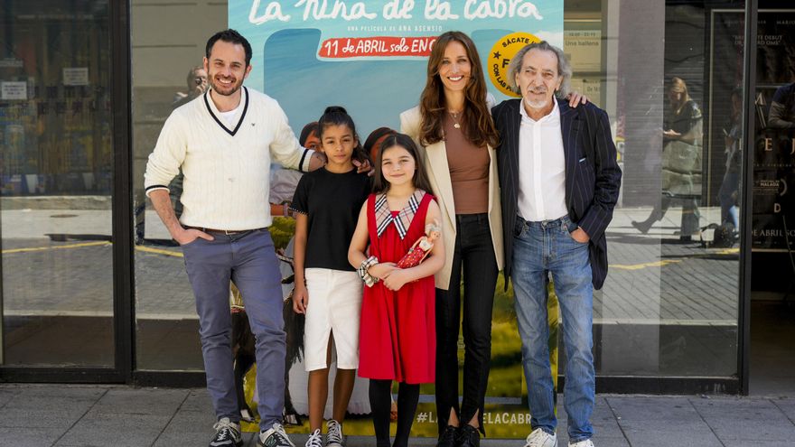 Nostalgia de un barrio obrero del Madrid de los 80 en el estreno de 'La niña de la cabra'