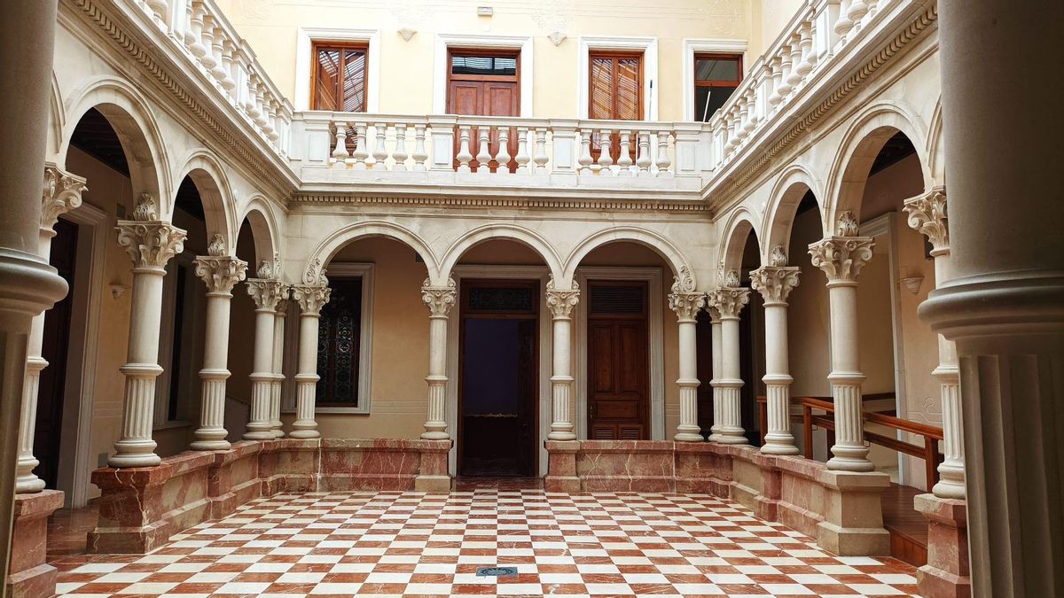 Patio del Centro Cultural Gómez Tortosa de Novelda.
