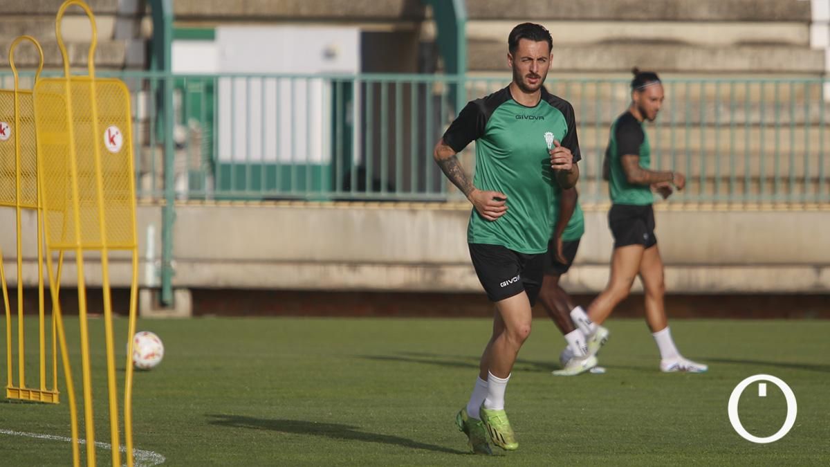 Primer entrenamiento del Córdoba CF tras las vacaciones