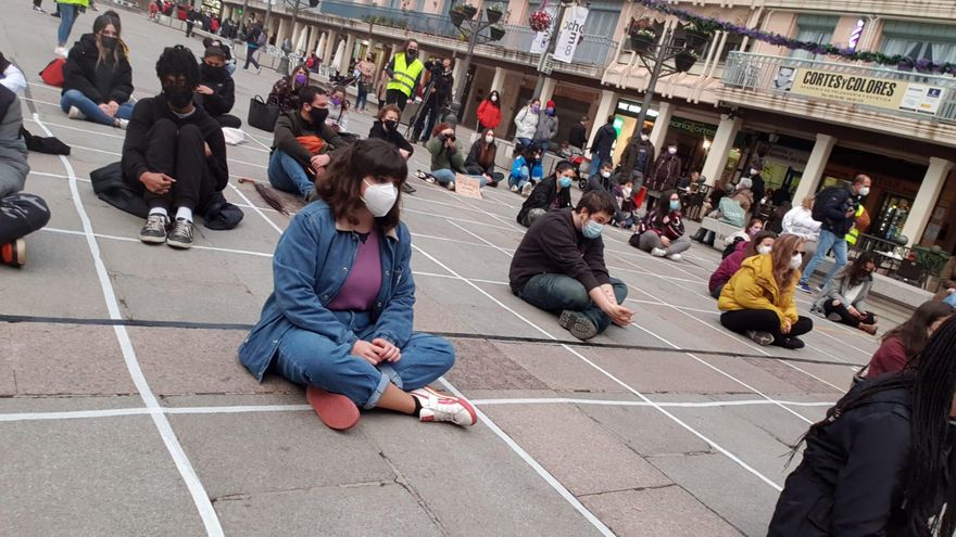 Sentada en Ciudad Real, convocada por el Colectivo Espinas