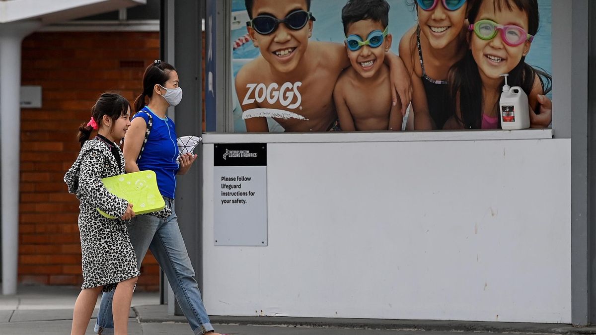 Members of the public arrive at the Birrong Leisure and Aquatic Centre, after outdoor swimming pool were allowed to open today to both vaccinated and unvaccinated swimmers in Sydney, New South Wales, Australia, 27 September 2021.