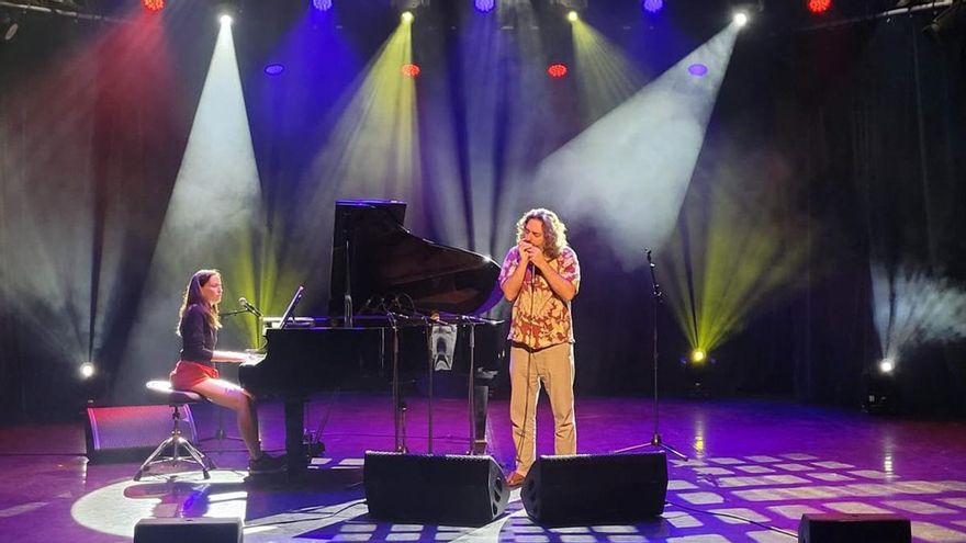 Antonio Serrano Tootsology