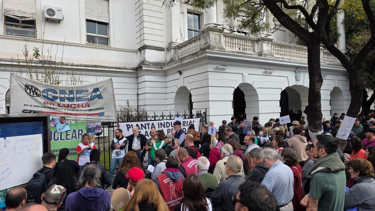 ATE denunció el despido de casi 100 trabajadores de la Comisión Nacional de Energía Atómica y que Milei "quiere vaciarla"