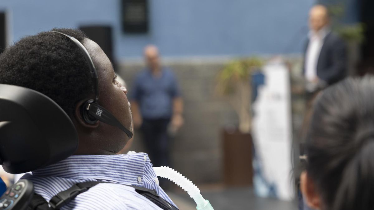 La historia de un menor que quedó tetrapléjico retrata 30 años de migraciones a Canarias