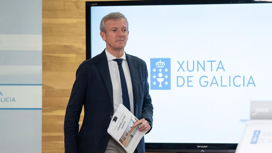 Rueda, de acuerdo con la gratuidad de los libros de texto en Vigo, una medida que el gobierno del PP suprimió en Galicia