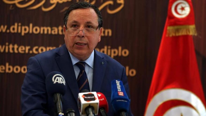 Cerca de 25.000 tunecinos se hallan en situación irregular en Europa