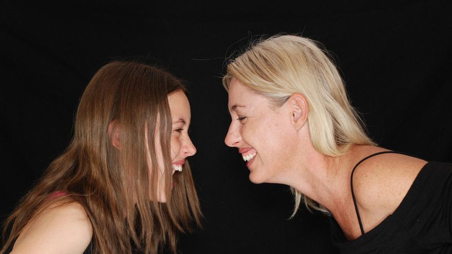 Hablar de sexo con adolescentes: de la conversación incómoda a una educación integral desde pequeños