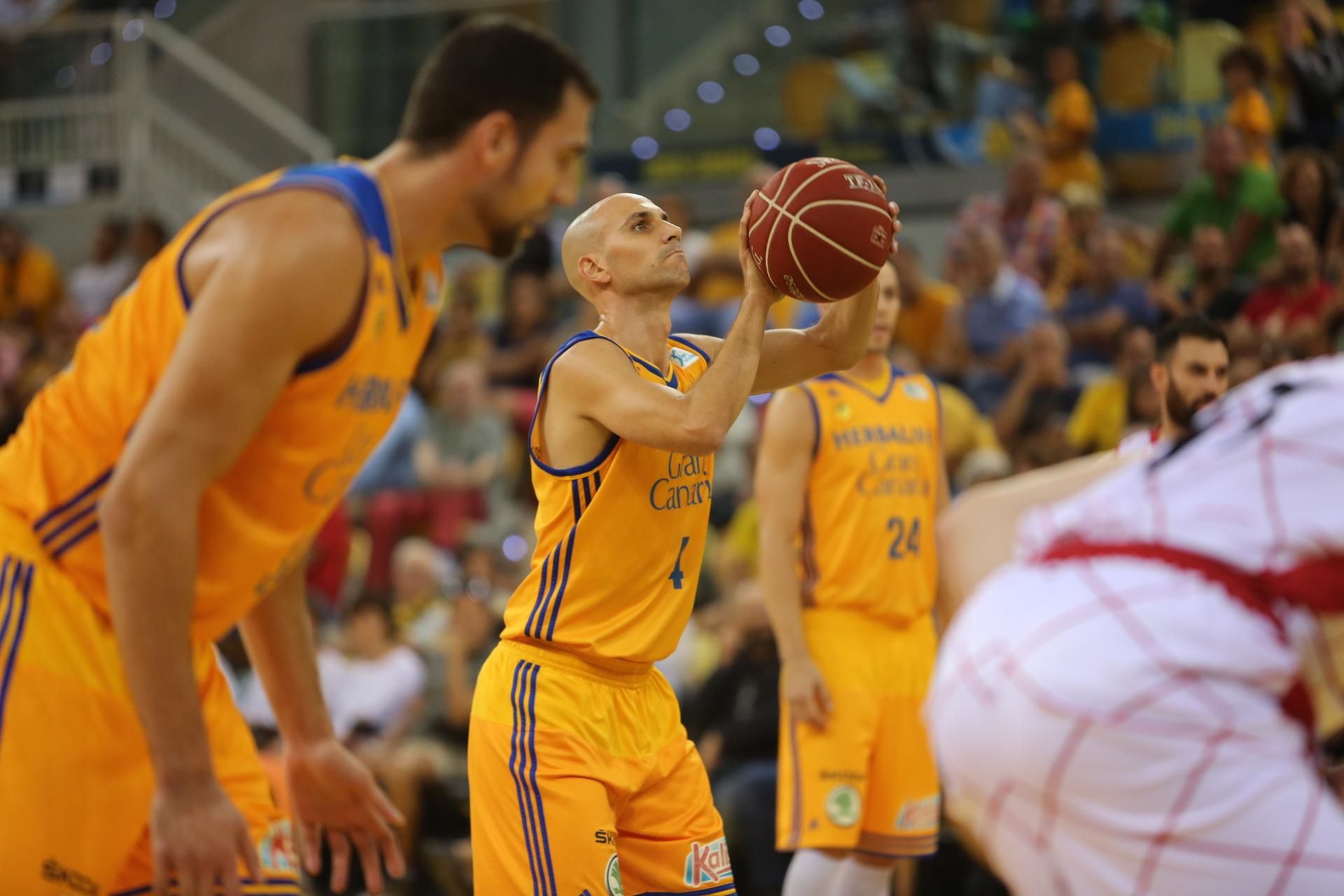 Imágenes del Herbalife Gran Canaria - Montakit Fuenlabrada. Alejandro Ramos.