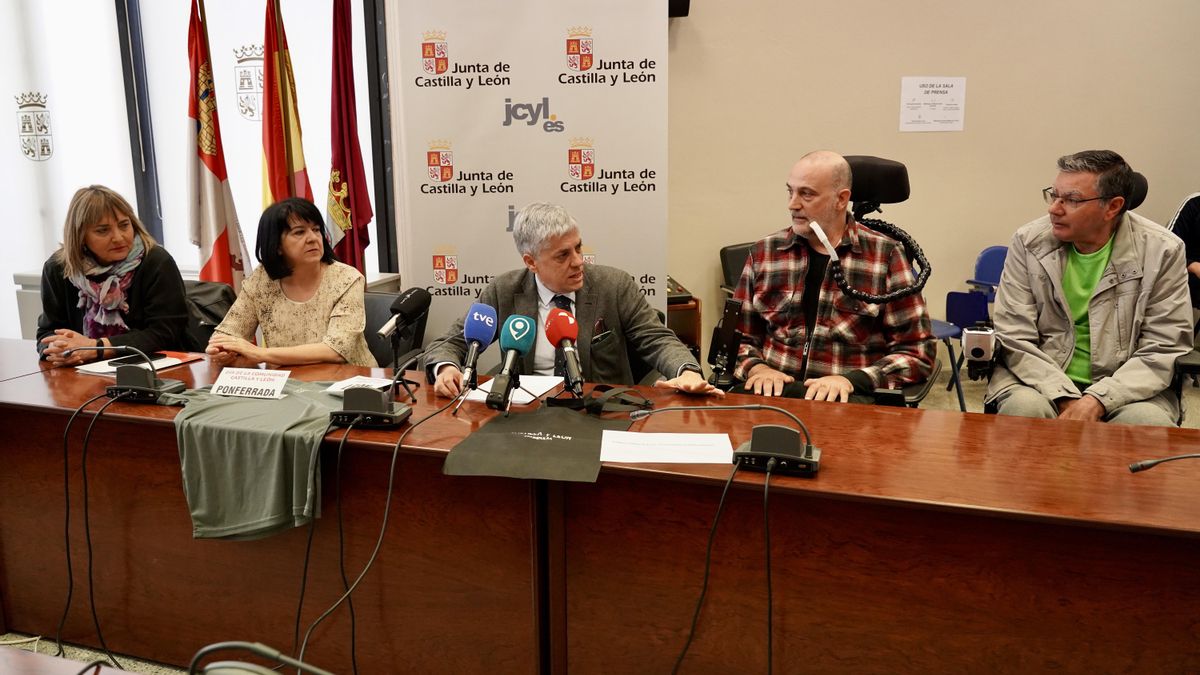 El delegado territorial de la Junta en León, Eduardo Diego, presentando el Día de Castilla y León en la provincia.