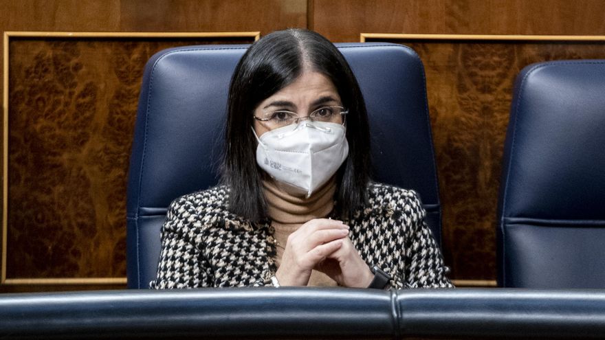 Darias anuncia que pronto se "modulará" la medida de las mascarillas obligatorias