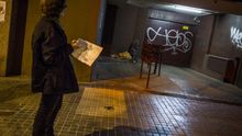 Sin techo y mujer: un doble peligro en las calles de Barcelona