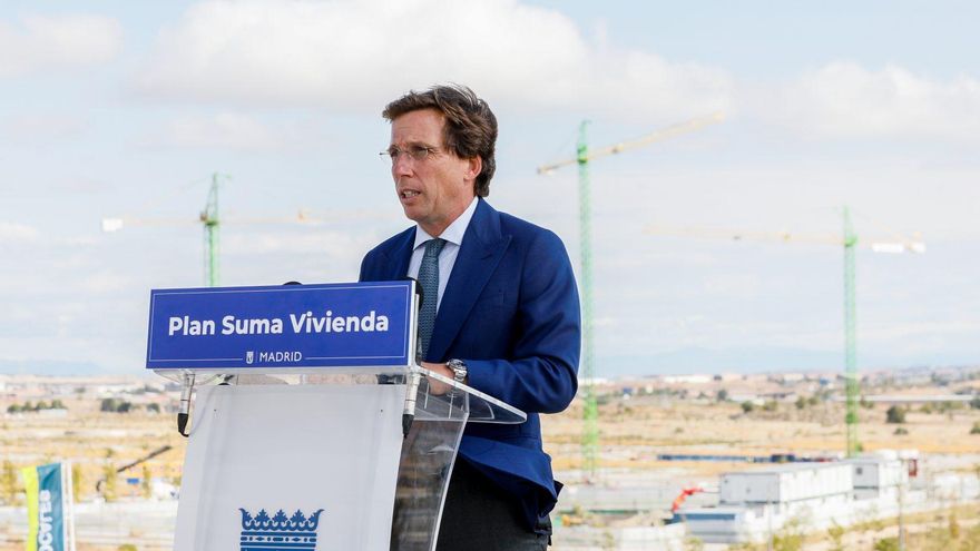 Almeida ordena cambiar el reglamento de la EMVS para que no se queden pisos sin adjudicar, como en su último sorteo