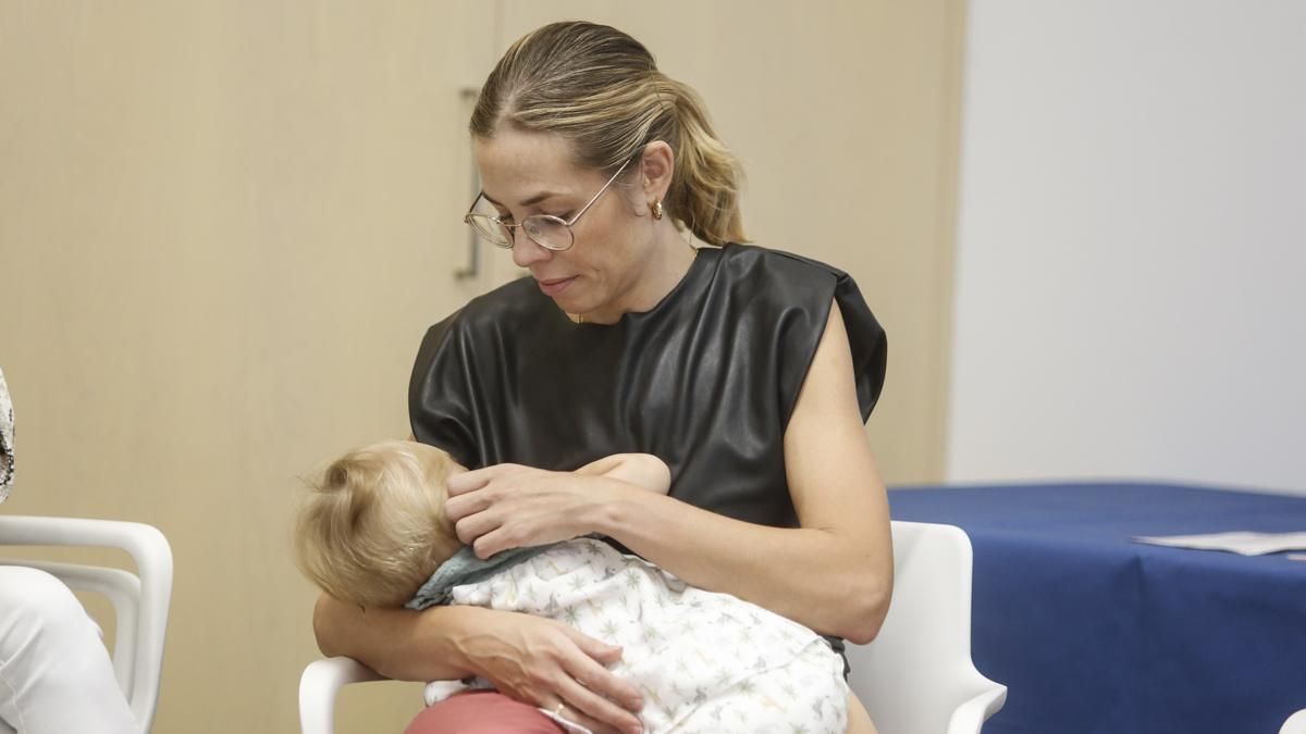 Jornada para embarazadas y madres en periodo de lactancia en el Colegio de Enfermería