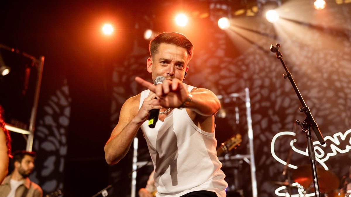 OM Domínguez & The Village Band en la final de bandas en directo de Sonora 2025.