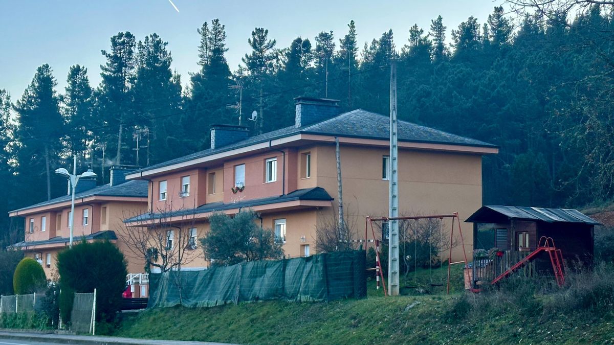 Los chalés de protección oficial en Sancedo.