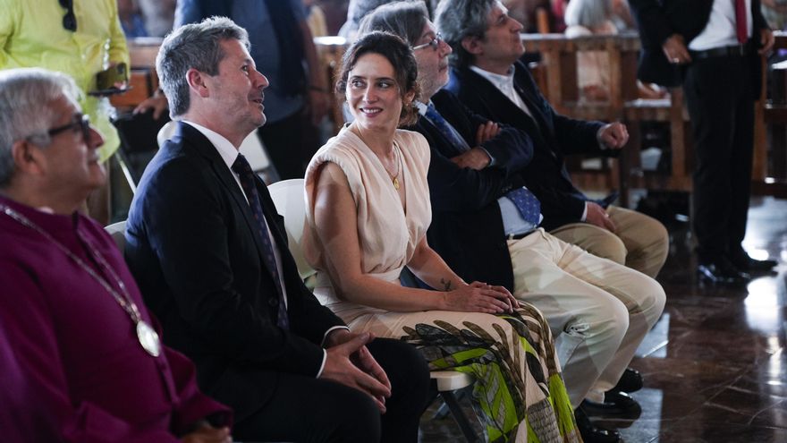 La presidenta de la Comunidad de Madrid, Isabel Díaz Ayuso, ha asistido a una misa en la Basílica Santa María de Guadalupe de Ciudad de México, este domingo, en la primera jornada de su viaje institucional al país. EFE/Comunidad de Madrid***SOLO USO EDITORIAL/SOLO DISPONIBLE PARA ILUSTRAR LA NOTICIA QUE ACOMPAÑA (CRÉDITO OBLIGATORIO)***