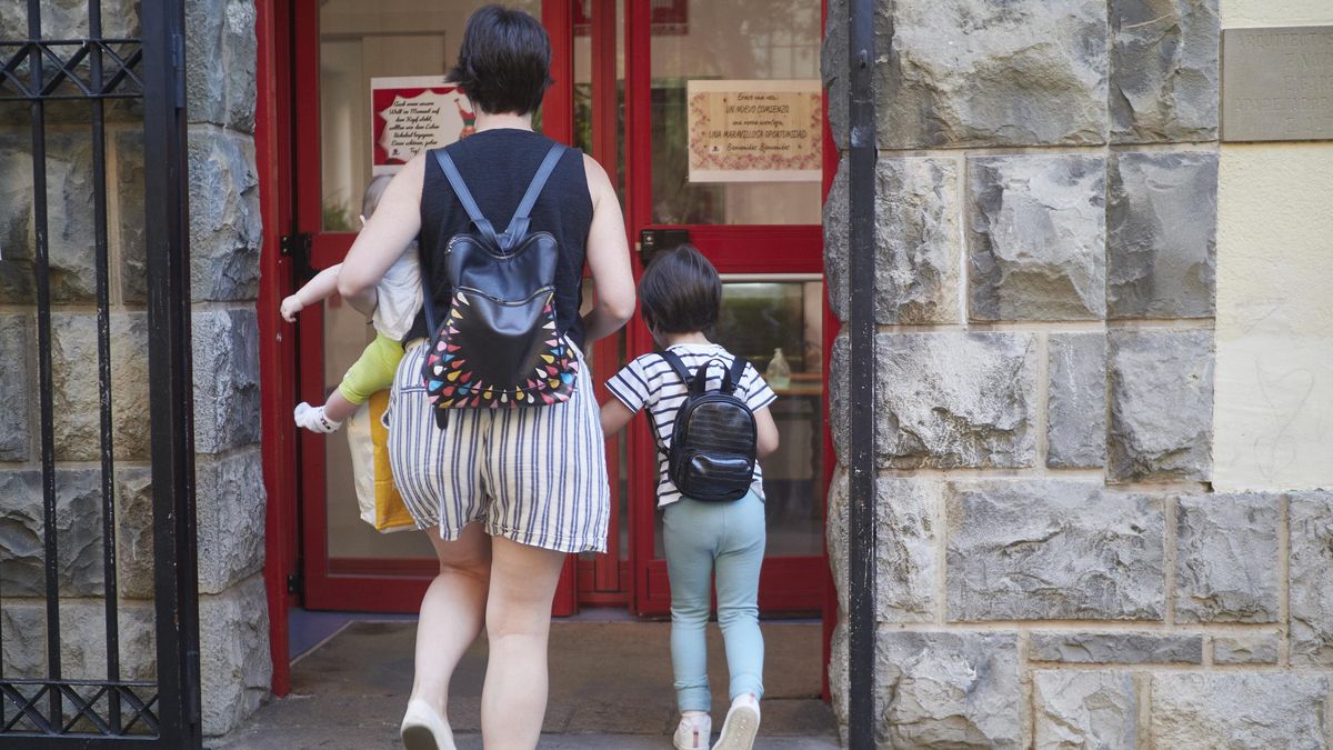 Ser madre tras sufrir violencia sexual en la infancia: "Muchas ven al hijo como espejo y se reactiva su historia personal"