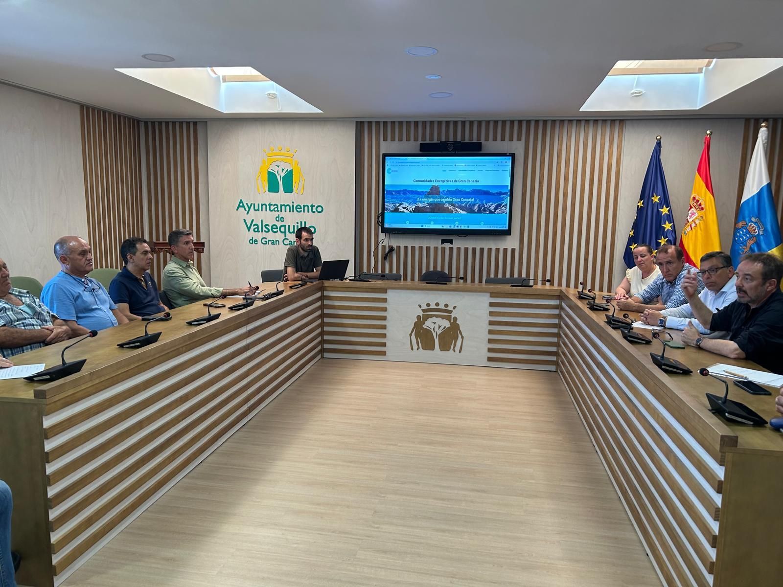 Reunión este jueves entre los socios y representantes públicos municipales e insulares para constituir la comunidad energética de Valsequillo.