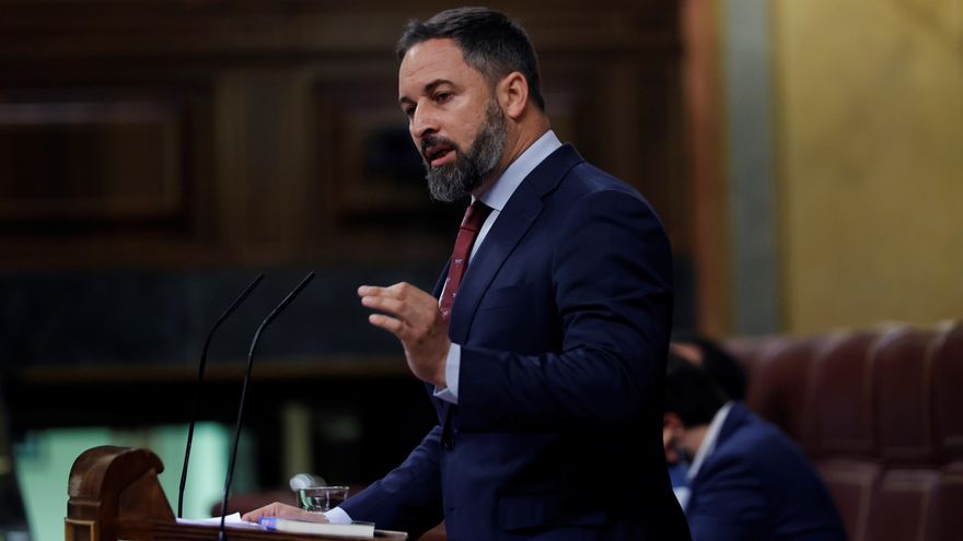 Vox anima al PP a presentar una moción de censura que apoyará "sin reproches"