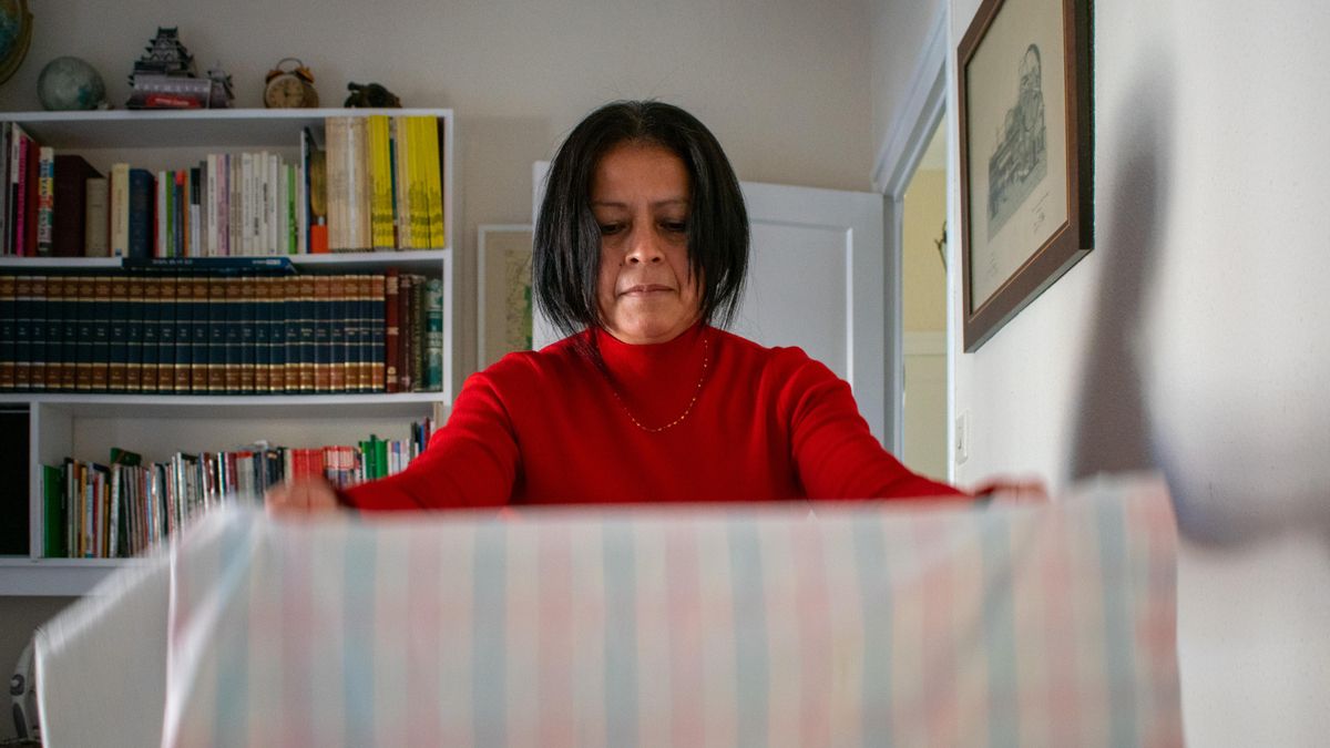 Elena Ramos en su casa