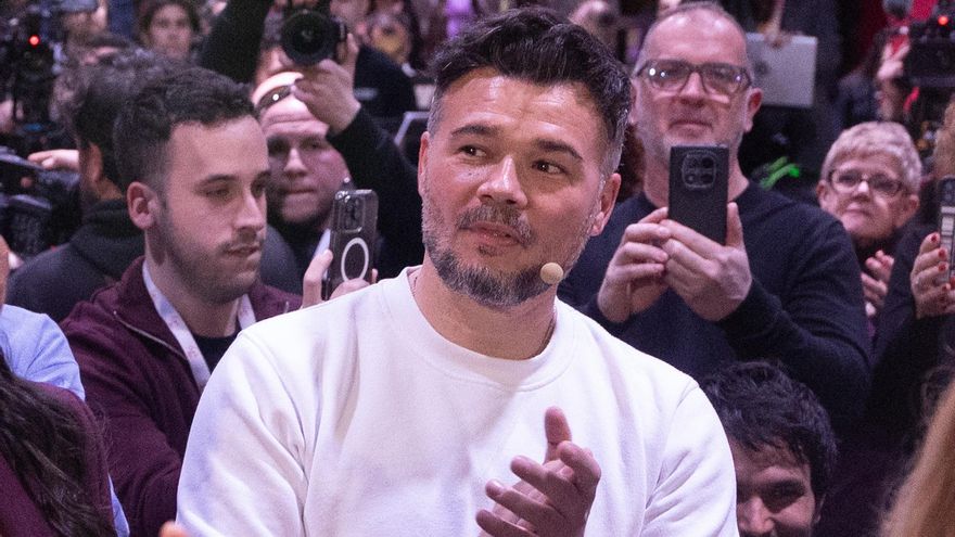 Gabriel Rufián (dcha.) y Emilio Delgado el 18 de febrero de 2026