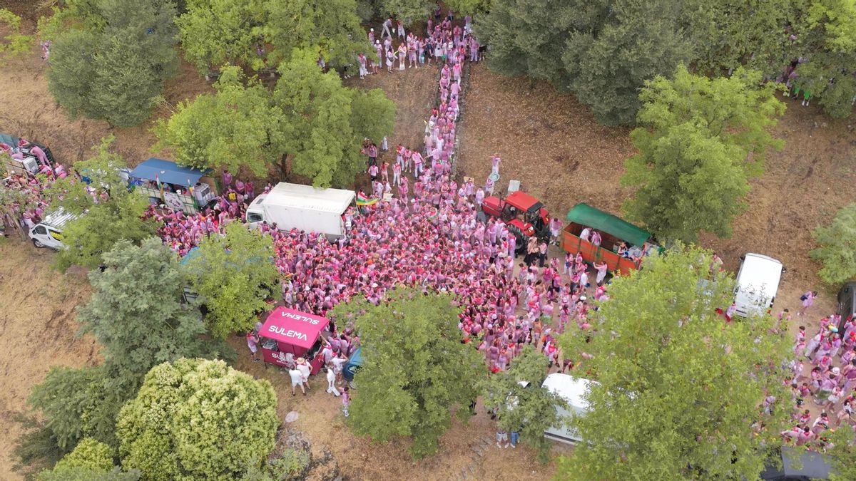Batalla del Vino en la zona acotada en los Riscos de Bilibio (Haro)