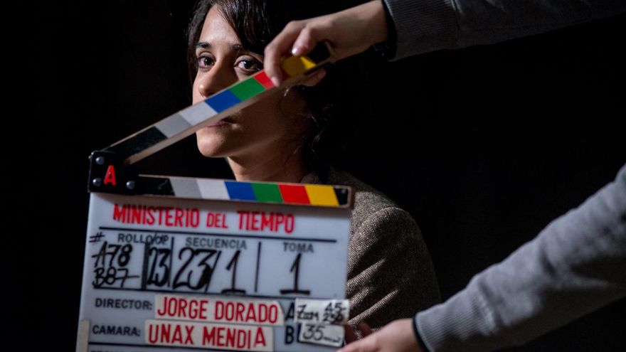 Macarena García en el rodaje de El Ministerio del Tiempo