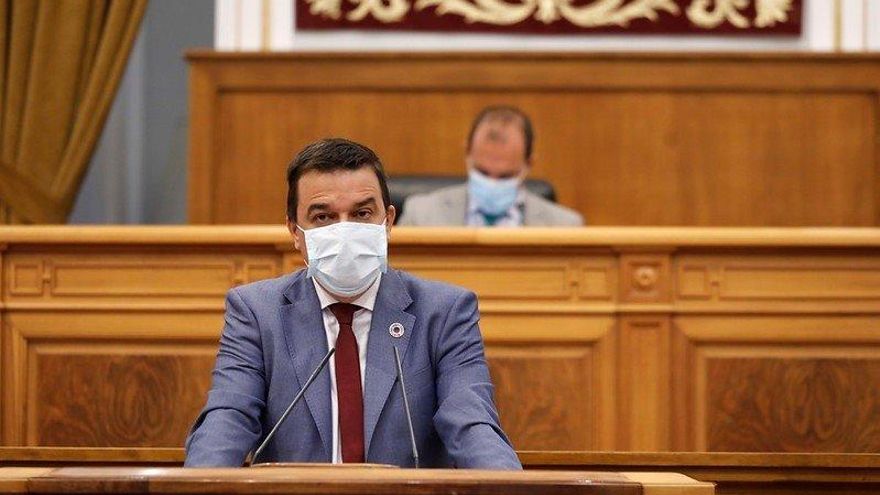 El consejero de Agricultura en las Cortes