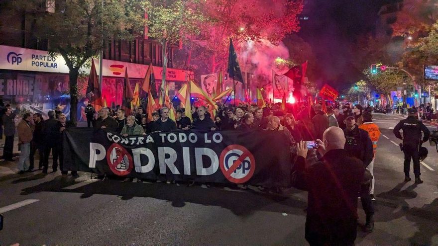 Los falangistas tratan de pescar en río revuelto con una manifestación minoritaria en Madrid