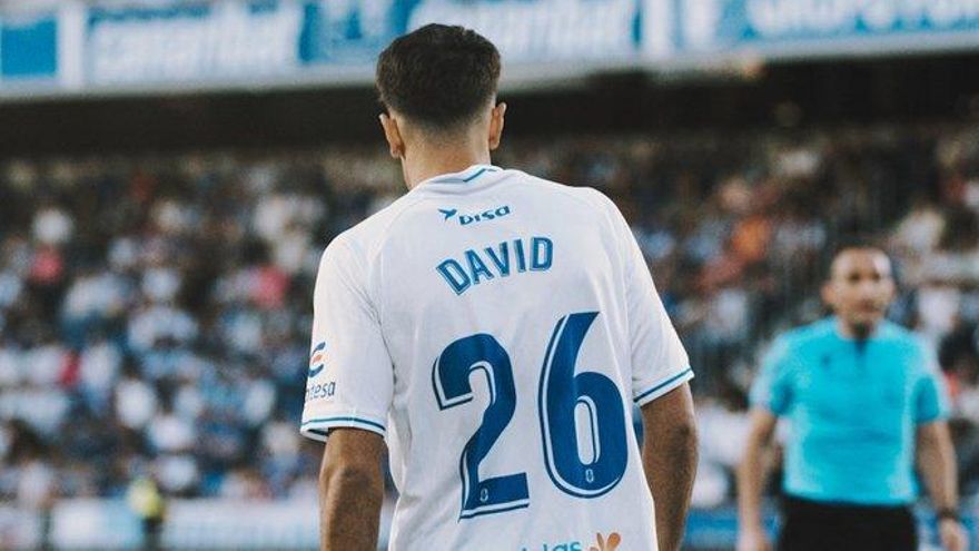 El CD Tenerife confirma al canterano David Rodríguez como jugador de la plantilla profesional