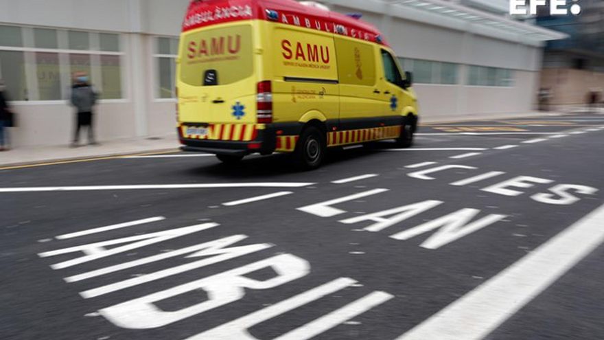 Mueren dos hermanos en un accidente con la moto en que viajaban en la ciudad de València