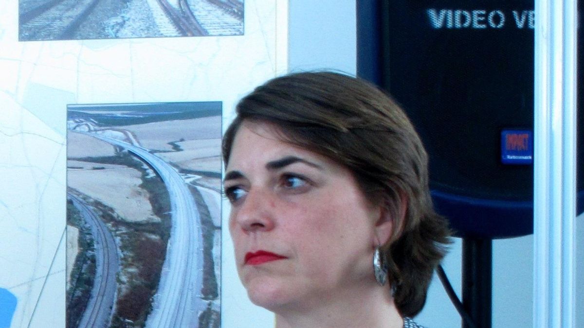 Junta pedirá al TC que levante la suspensión de la Ley 'antidesahucios' aludiendo a que existe una ley catalana similar