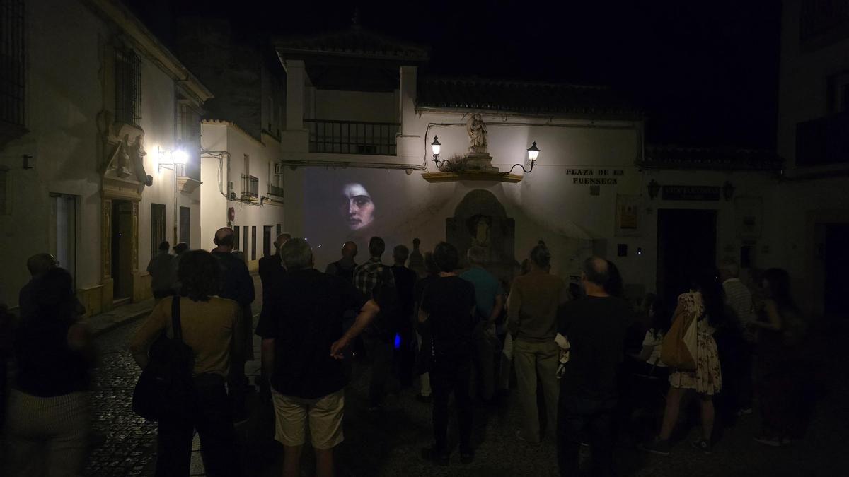 La última proyección en las plazas une cine, memoria y defensa patrimonial ante el fin del plazo para comprar los cines de verano
