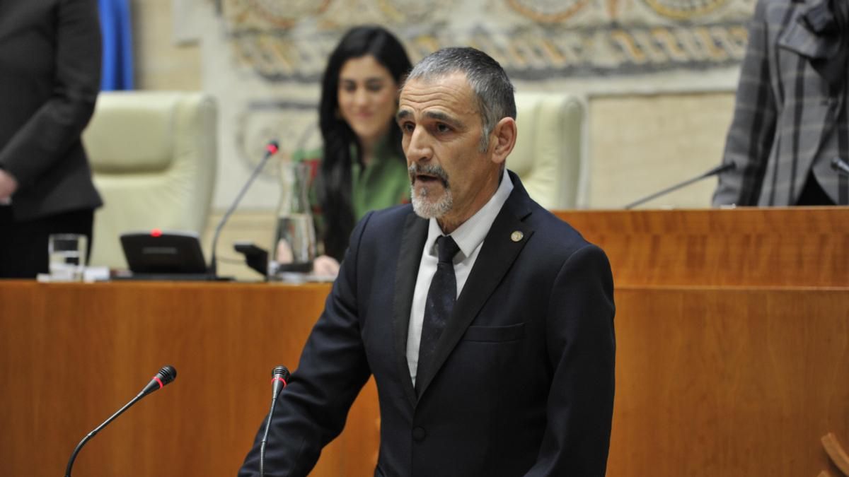 Kini Carrasco deja el escaño en la Asamblea para asumir la Dirección General de Deportes de la Junta