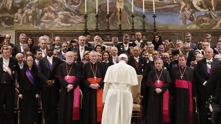 Un precónclave largo para un cónclave corto: la campaña en los bares y la clave de la quinta votación