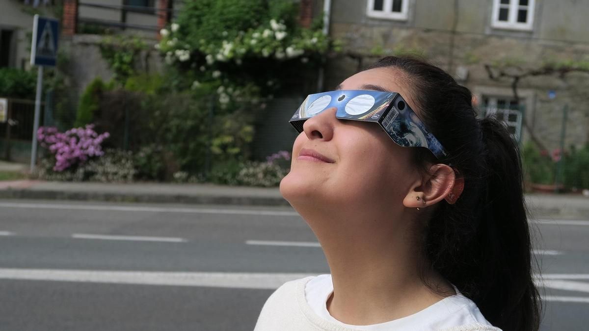 Cómo saber si las gafas para ver el eclipse están homologadas