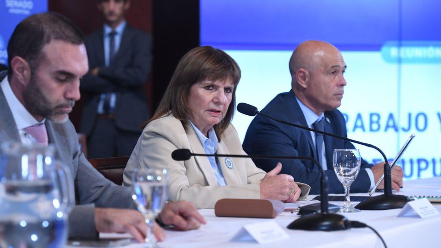 Bullrich consiguió el dictamen para la reforma laboral y el Senado vuelve a tratarla el viernes 27