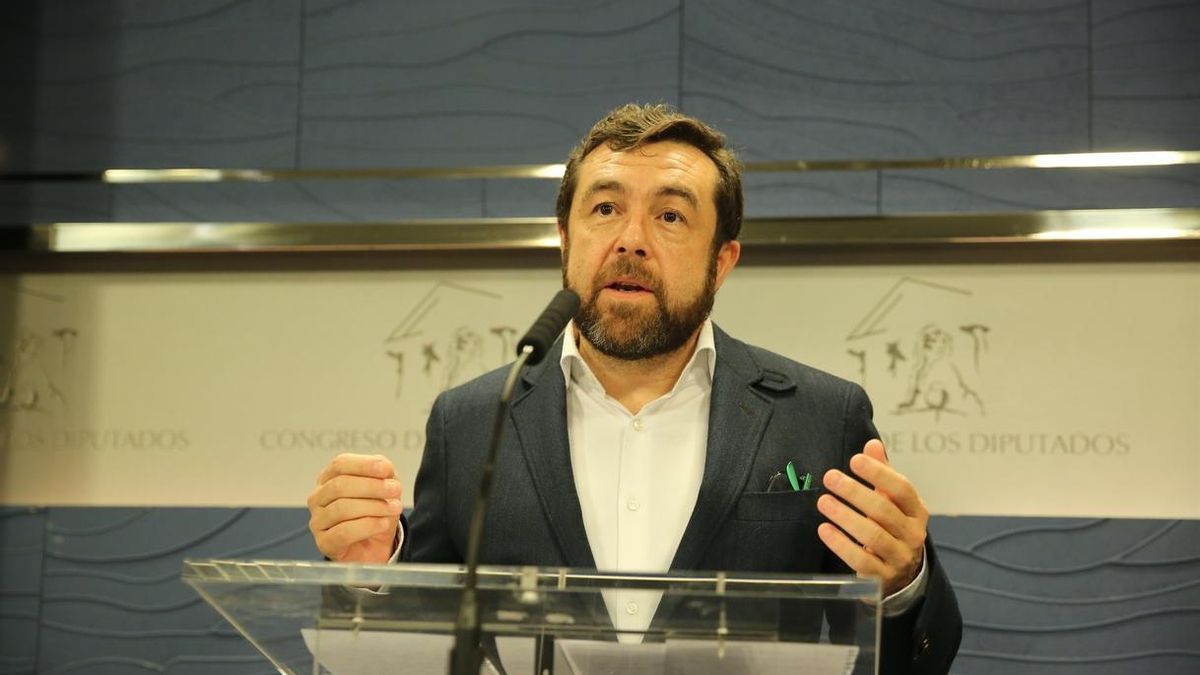Ciudadanos acusa a PP y PSOE de "colonizar" el TC y les pide que abandonen 'tics' bipartidistas