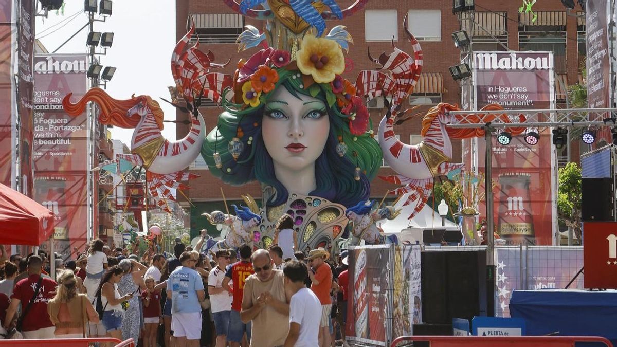 Florida Portazgo consigue el primer premio de las Hogueras de San Juan en Alicante