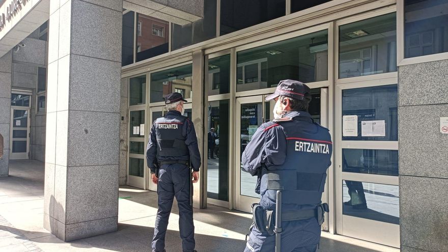 La Justicia condena a diez años de prisión a un hombre por agredir sexualmente a dos jóvenes en Leioa