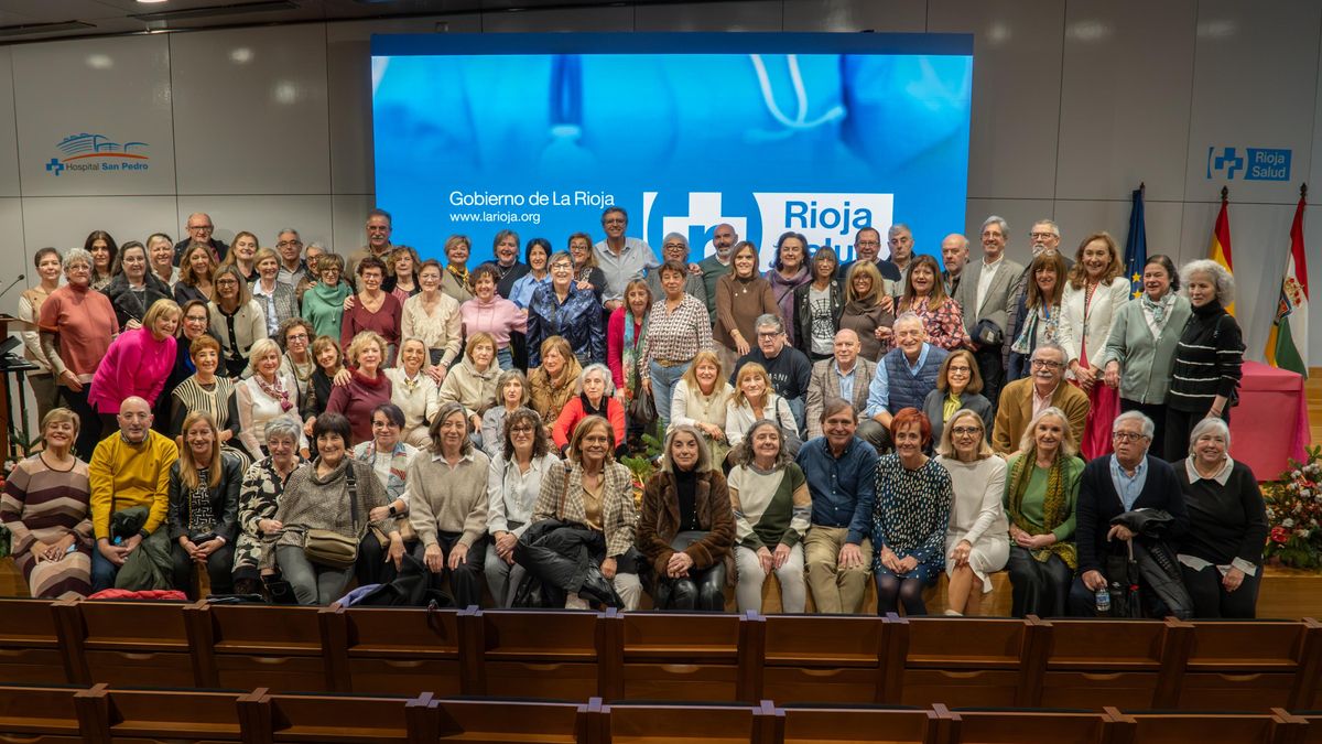 Homenaje a los 136 profesionales de la sanidad pública de La Rioja jubilados este año