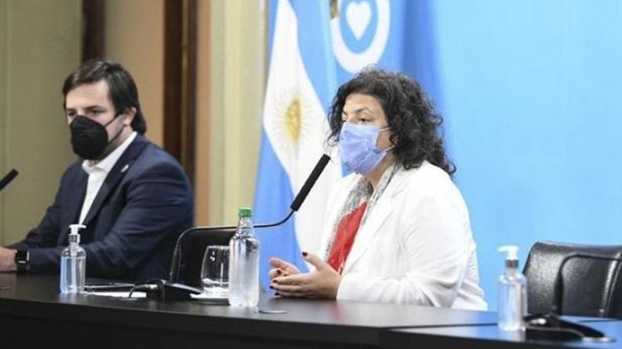 Contradicciones entre Nación y Provincia por el posible uso del pase sanitario en escuelas, oficinas y transporte público