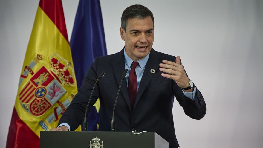 El presidente del Gobierno, Pedro Sánchez, interviene durante la presentación del plan 'Pueblos con Futuro: un plan para la cohesión y transformación del país’, en la Sala Barceló del Palacio de la Moncloa, a 22 de mayo de 2021, en Madrid, España.