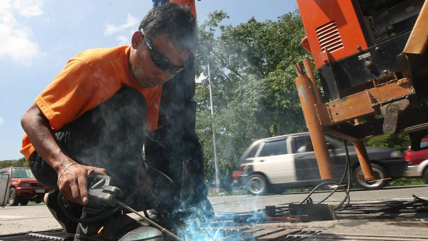 Canadá abre sus puertas por "grave escasez" de trabajadores en construcción